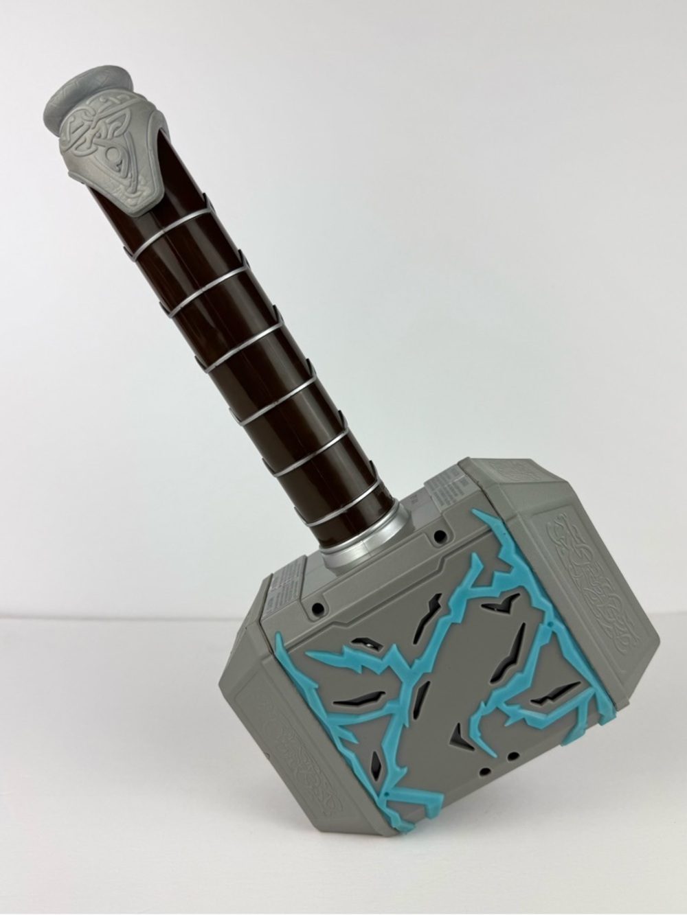 Hasbro Marvel Thor Ragnarok Rumble Strike Hammer Mjolner Avengers Toy HSBB9975
